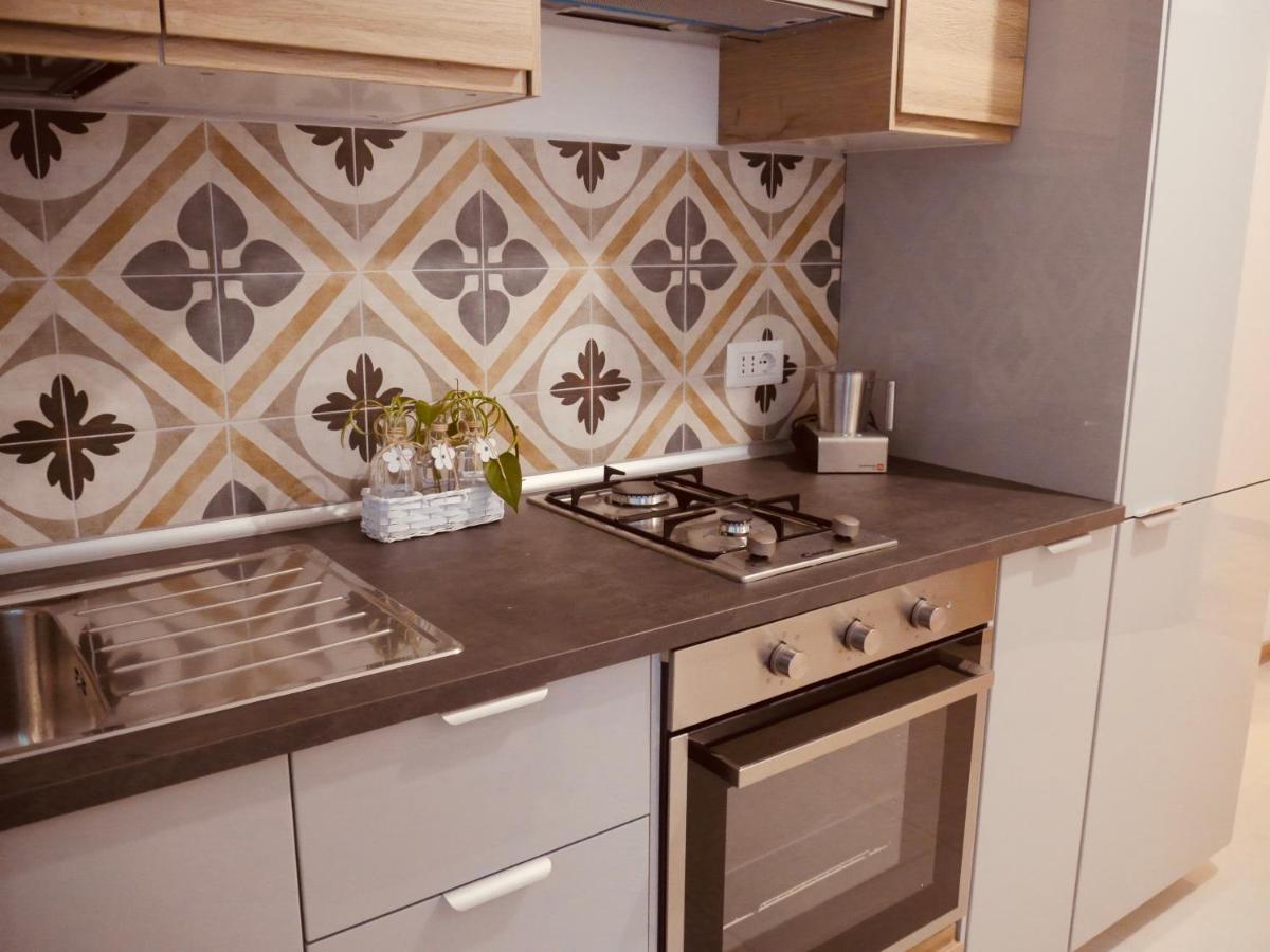 Casa Ling -Ac - Parking-2Bathrooms โกโม ภายนอก รูปภาพ