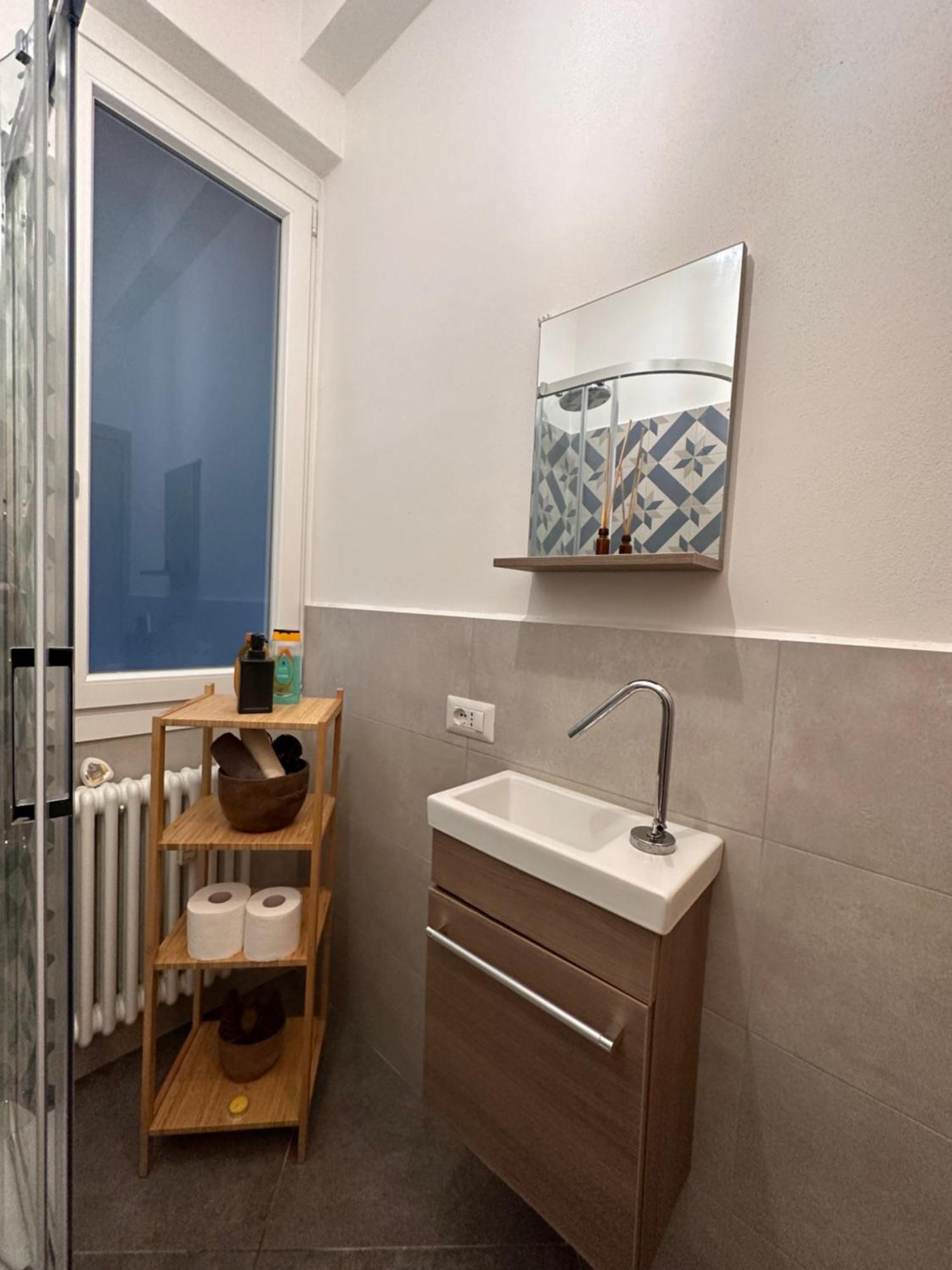 Casa Ling -Ac - Parking-2Bathrooms โกโม ภายนอก รูปภาพ